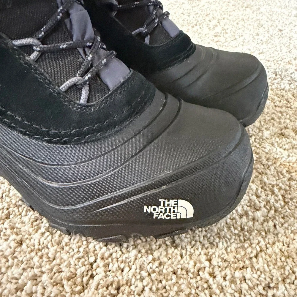 The‎ North Face Kids Alpenglow IV Waterproof Winter Snow Boots Black Size 4